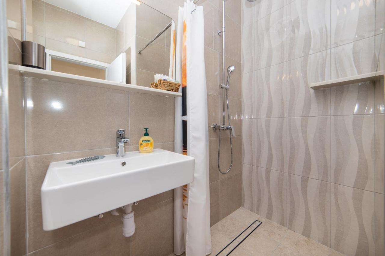 Apartment Maris Makarska Kültér fotó