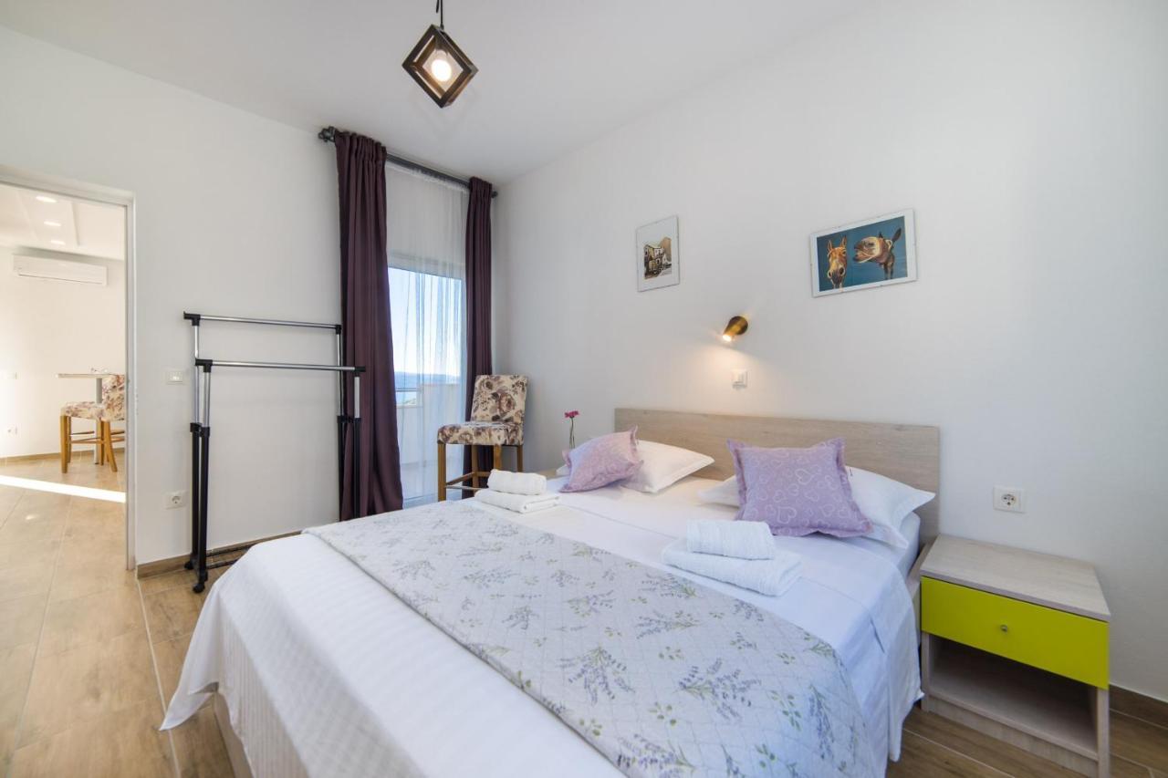 Apartment Maris Makarska Szoba fotó